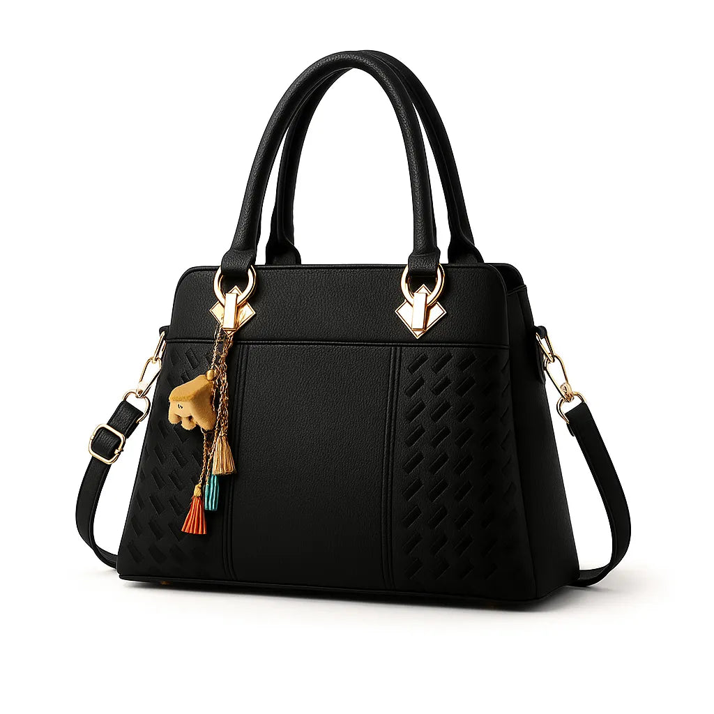 Bolsa feminina tote bag preta Lovisa da Rozze. Vista frontal em estúdio, destacando o design com bordado exclusivo, a alça dupla de mão e a alça ajustável removível.