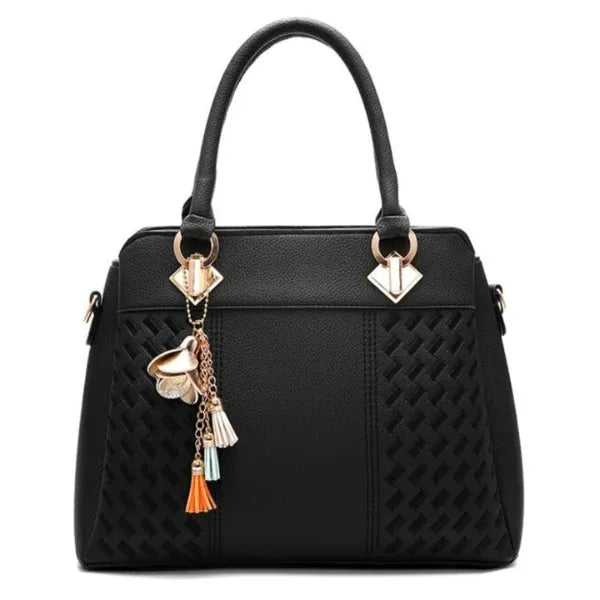 Vista traseira da bolsa tote bag preta Lovisa da Rozze, mostrando o design moderno e o acabamento impecável.