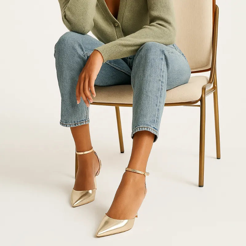 Scarpin Dourado Slingback Bico Fino - Rozze