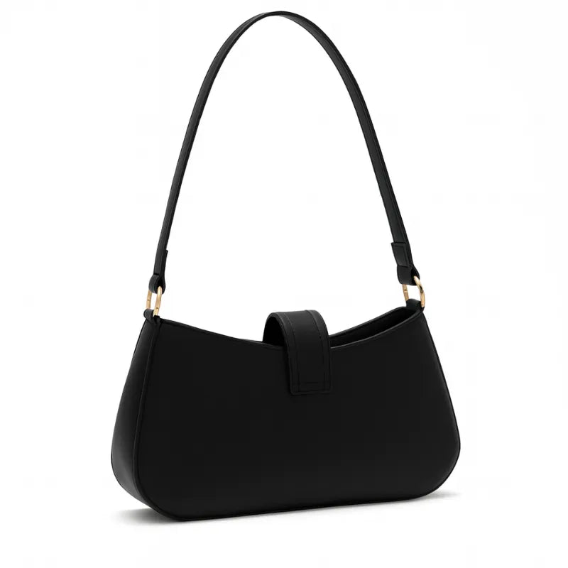 Bolsa baguete feminina preta, vista frontal em estúdio. A foto destaca o design compacto e a alça de ombro curta.