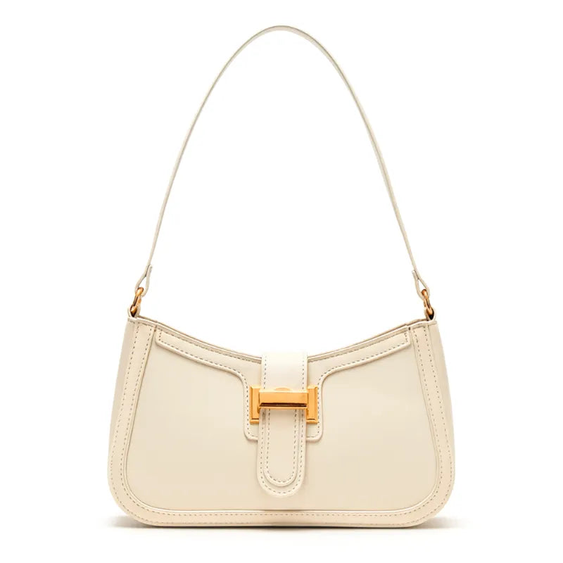 Bolsa de ombro feminina branca (off-white), vista frontal. A foto destaca o formato baguette e o fecho de barra metálica dourada.