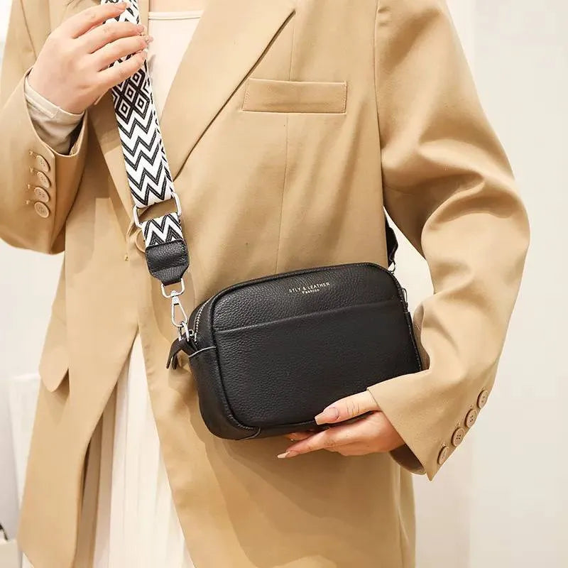Bolsa Transversal feminina com Alça Listrada - Rozze