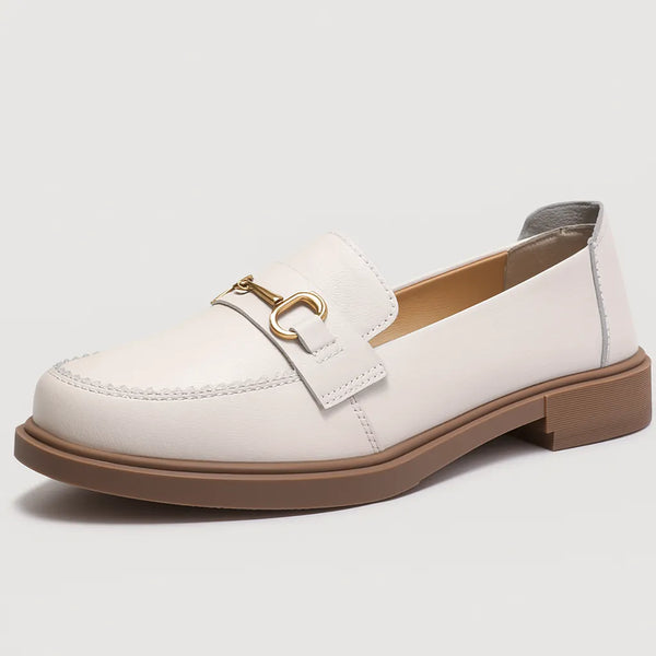 Loafer Branco Feminino com Fivela