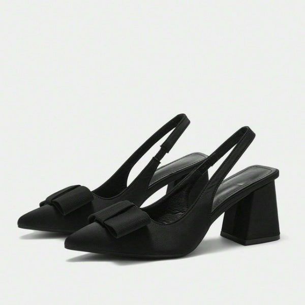 Scarpin Slingback Preto com Laço