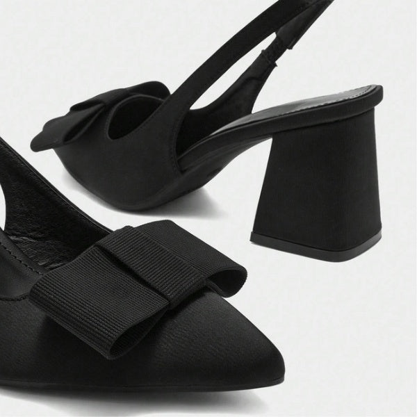 Scarpin Slingback Preto com Laço