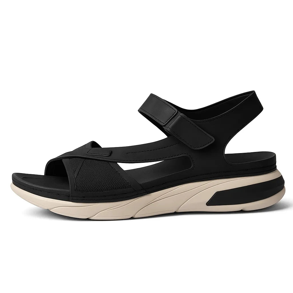 Sandália feminina preta Urban Confort da Rozze. Vista lateral em estúdio, destacando o design casual, a sola de borracha e o fechamento em velcro para ajuste perfeito.