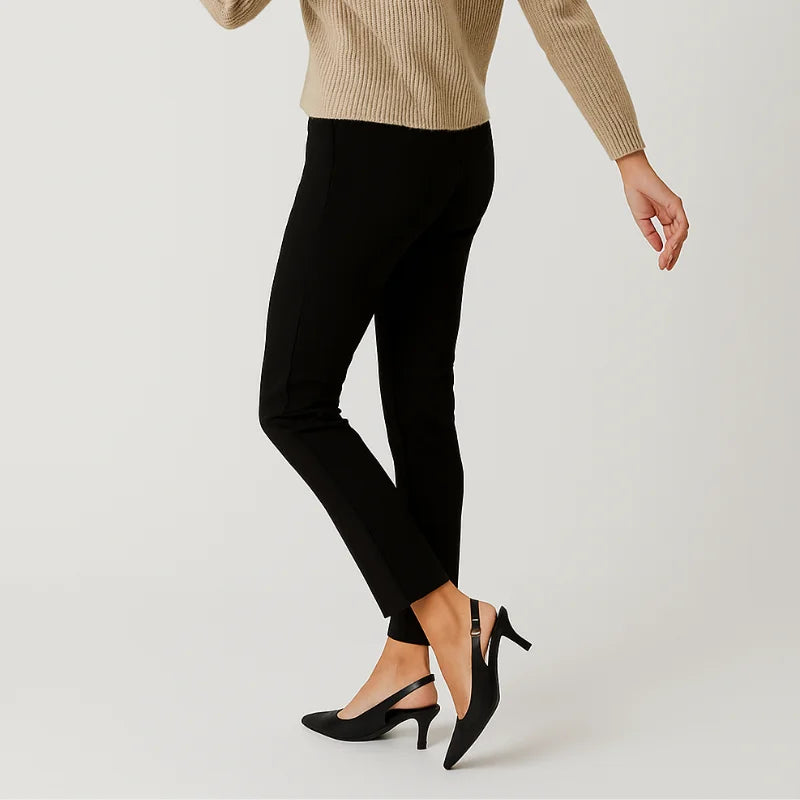 Scarpin Preto Slingback Bico Fino - Rozze
