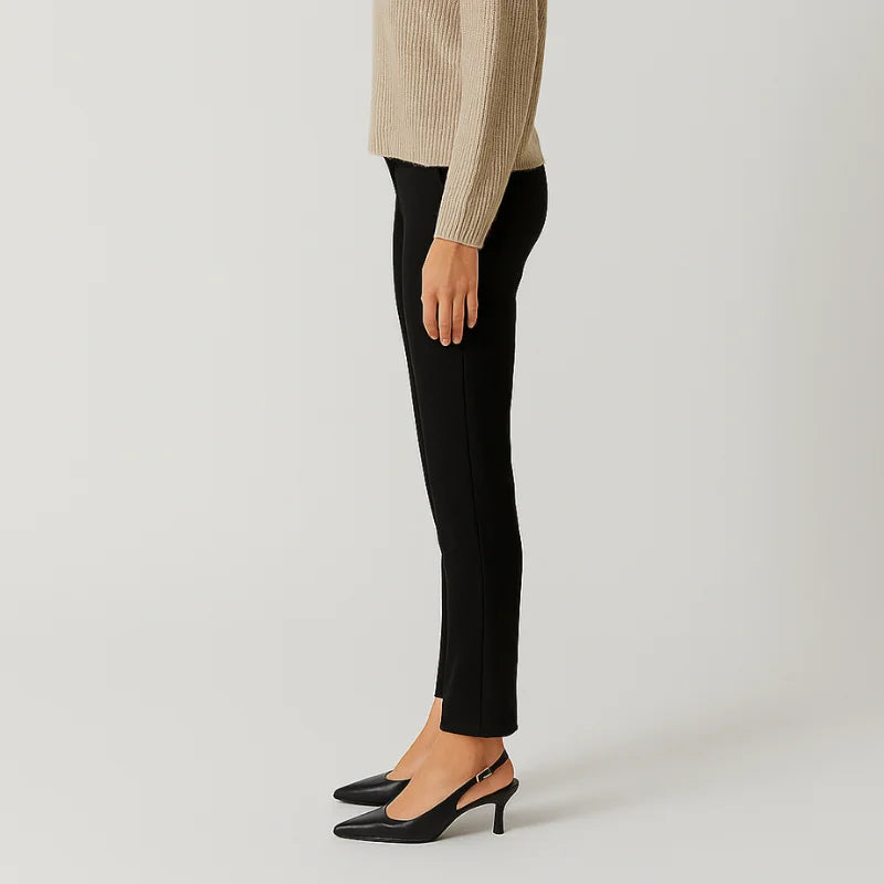 Scarpin Preto Slingback Bico Fino - Rozze