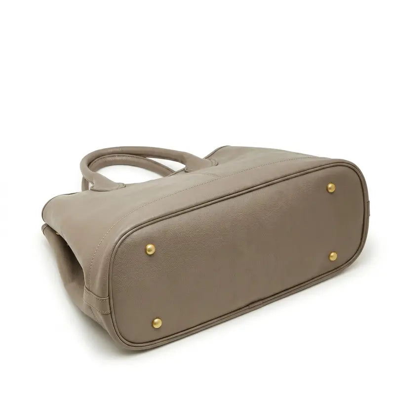 Bolsa tote cinza em couro legítimo com design amplo e textura macia
